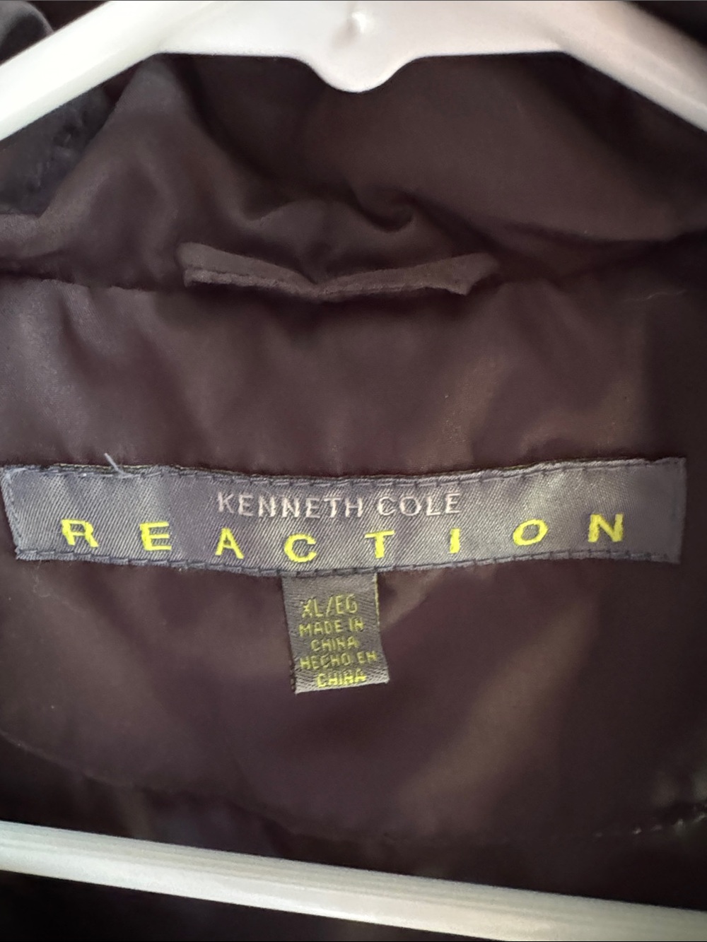 Kenneth Cole Reaction Chocolate Quilted Puffer Vest with Stand Collar - Picture 3 of 3